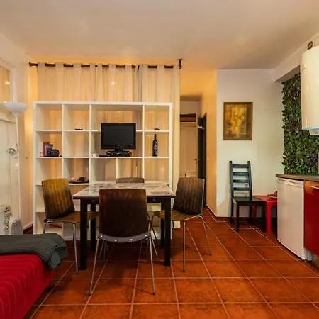 Bright Studip Apartment In The Heart Of Lisbon * ליסבון